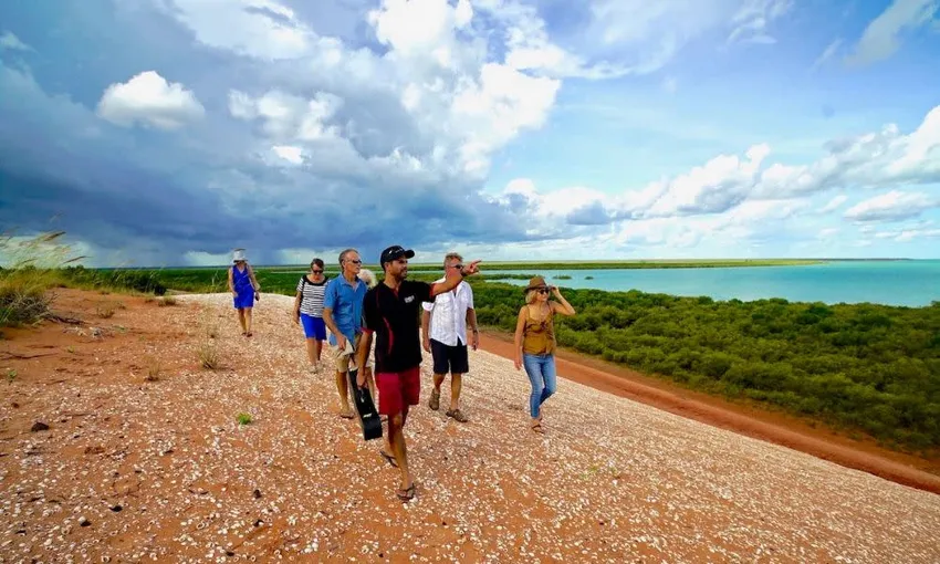 Roebuck Bay Mangrove Discovery Tour in Broome | Experience Oz