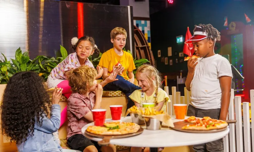 Holey Moley Mini Golf - Frankston | Experience Oz
