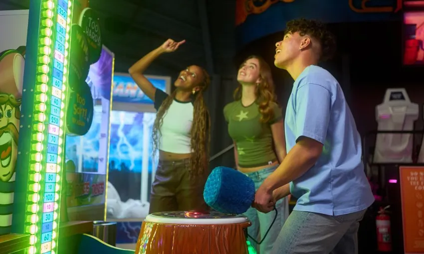 Archie Brothers Arcade Game Card and Bowling - Surfers Paradise | ExperienceOz