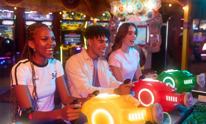 Archie Brothers Arcade Game Card and Bowling - Surfers Paradise | ExperienceOz