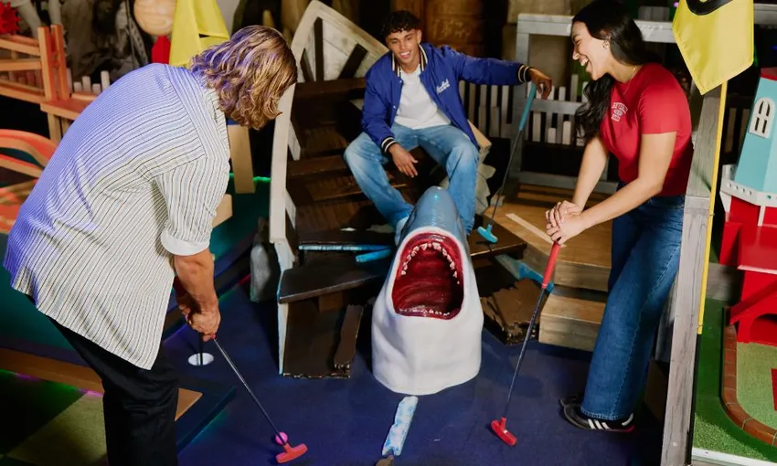 Holey Moley Mini Golf - Point Cook, Melbourne | Experience OZ