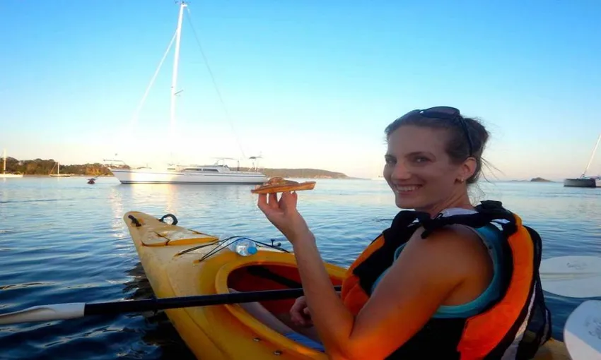 Batemans Bay Pizza Paddle Kayak Tour - Book Now | Experience Oz