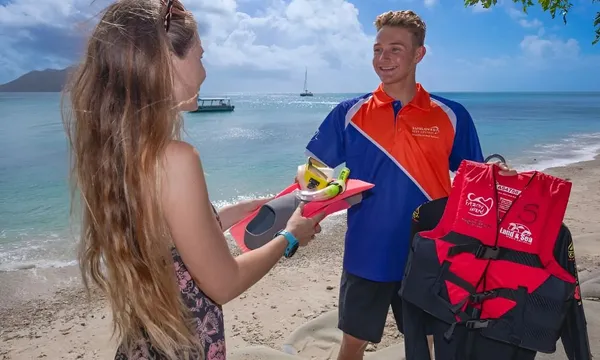 REEF & FITZROY ISLAND + FLY CRUISE - Full Day