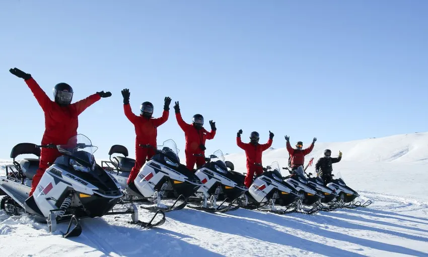 Queenstown Snowmobile Adventure with Helicopter Flight