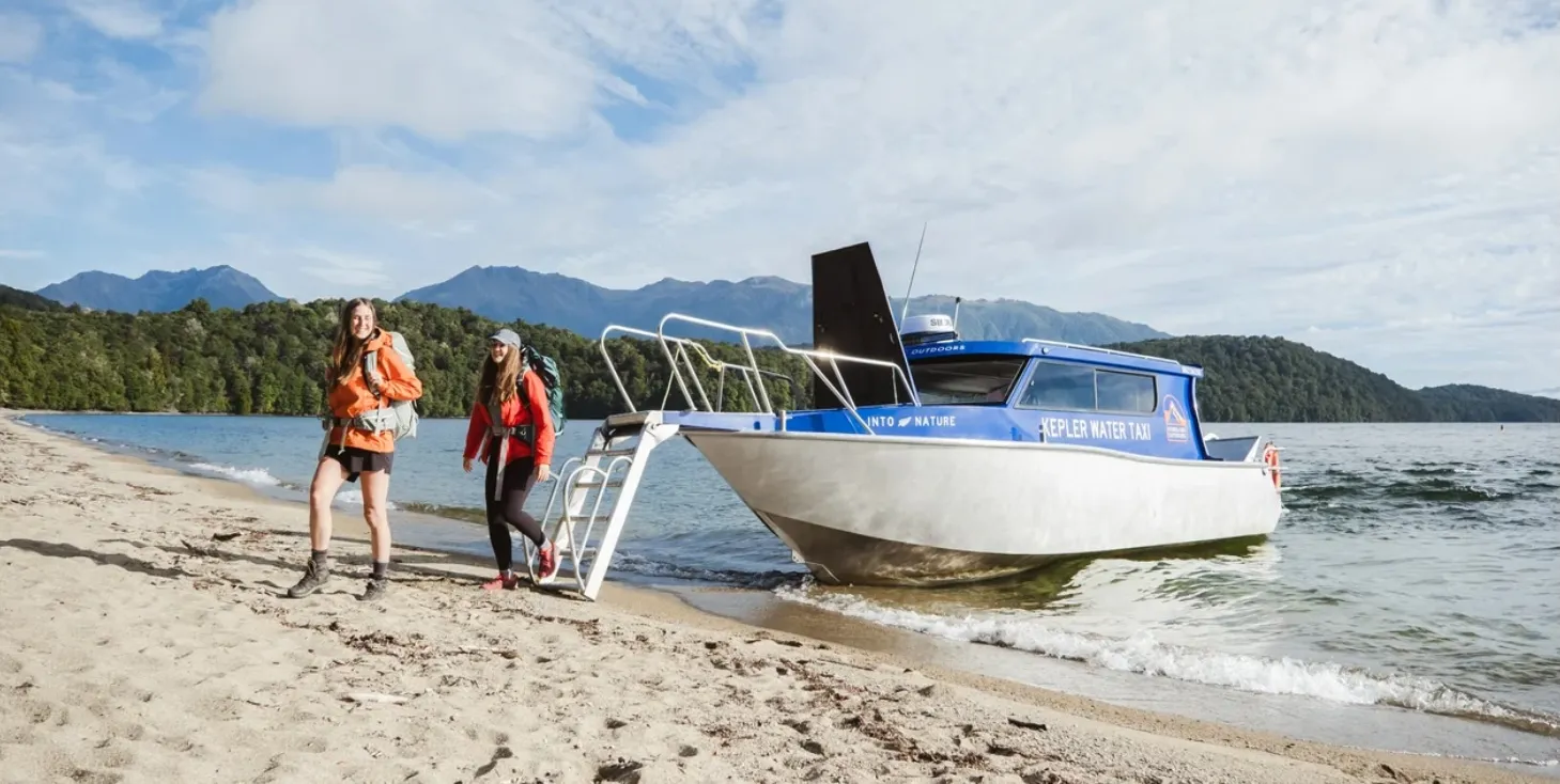 Kepler Track Self-Guided Day Walk with Transfers | Experience Oz-1