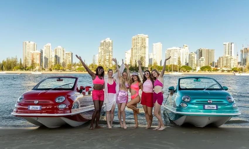 Skippered Fiat 500 Boat Tour - Gold Coast - 1 Hour | Experience Oz