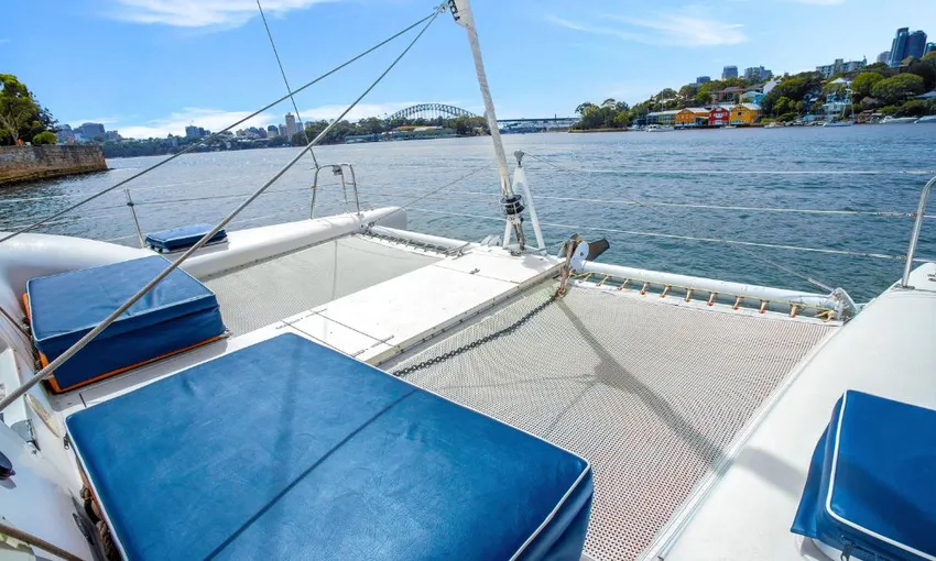 Harbour Highlights & Aussie Bites Catamaran Cruise - 60 Minutes | Experience Oz