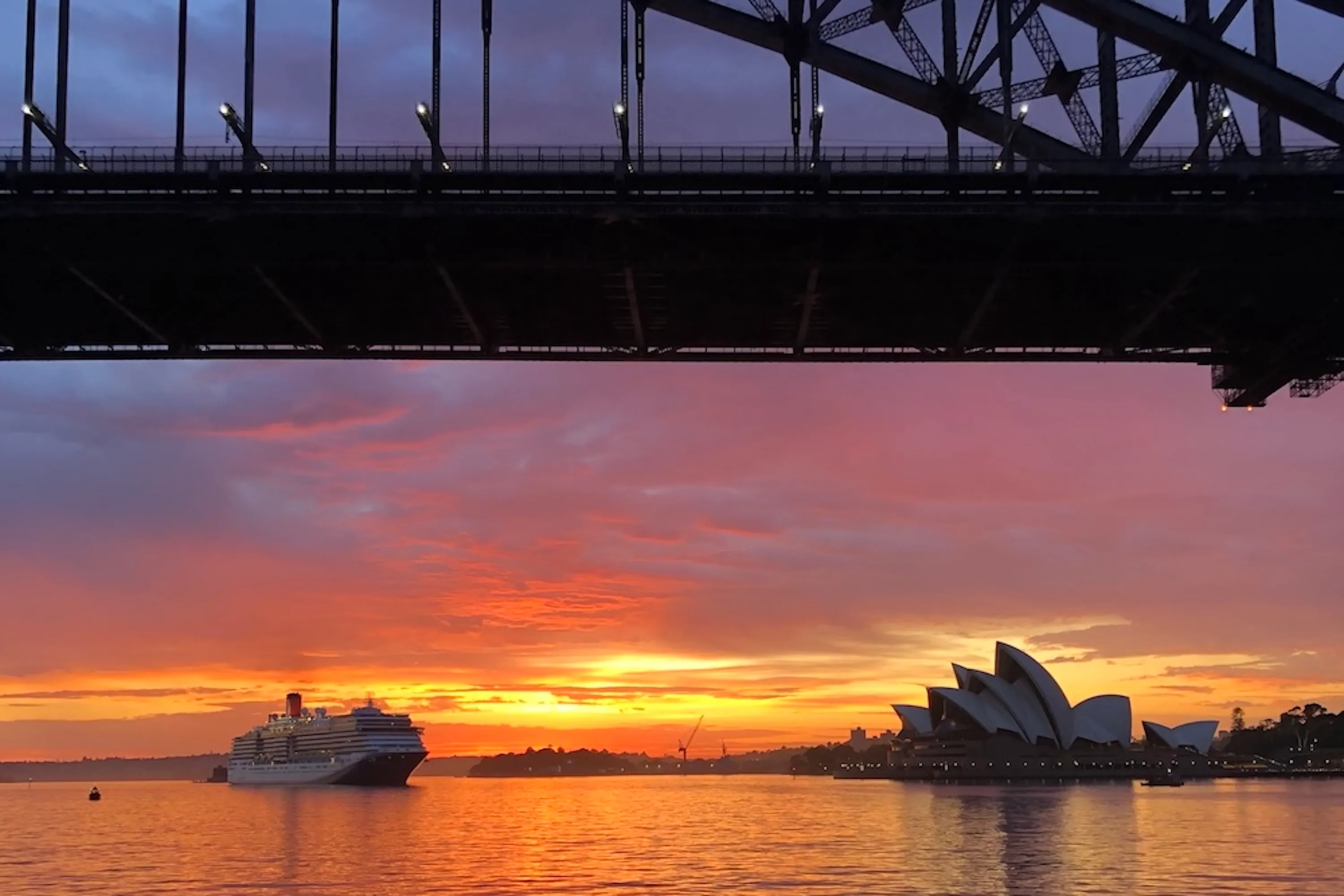 Golden Glow Sunset Sydney Harbour Cruise - 90 Minutes | Experience Oz-4