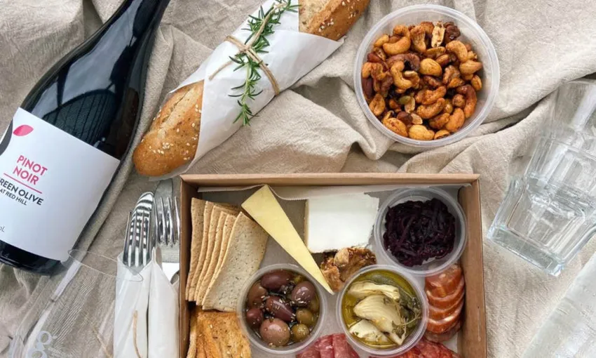 Green Olive Picnic Lunch For Two - Book Now | Experience Oz
