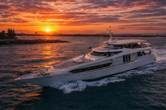 Gold Coast Luxury Sunset Cruise - 2 Hours