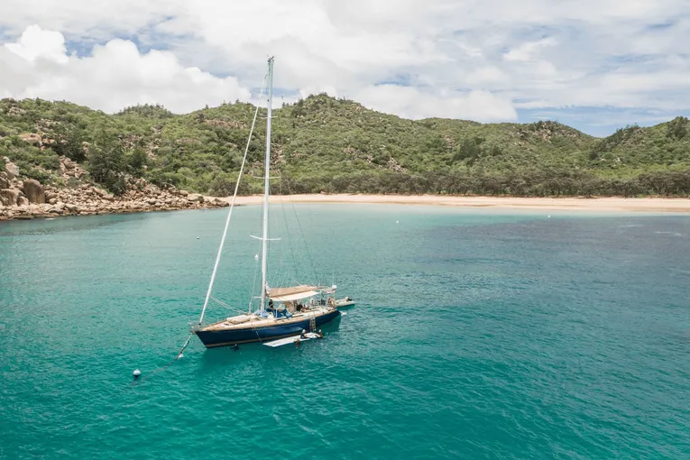 All inclusive Lunchtime Sailing Cruise to Magnetic Island - Book Now | Experience Oz