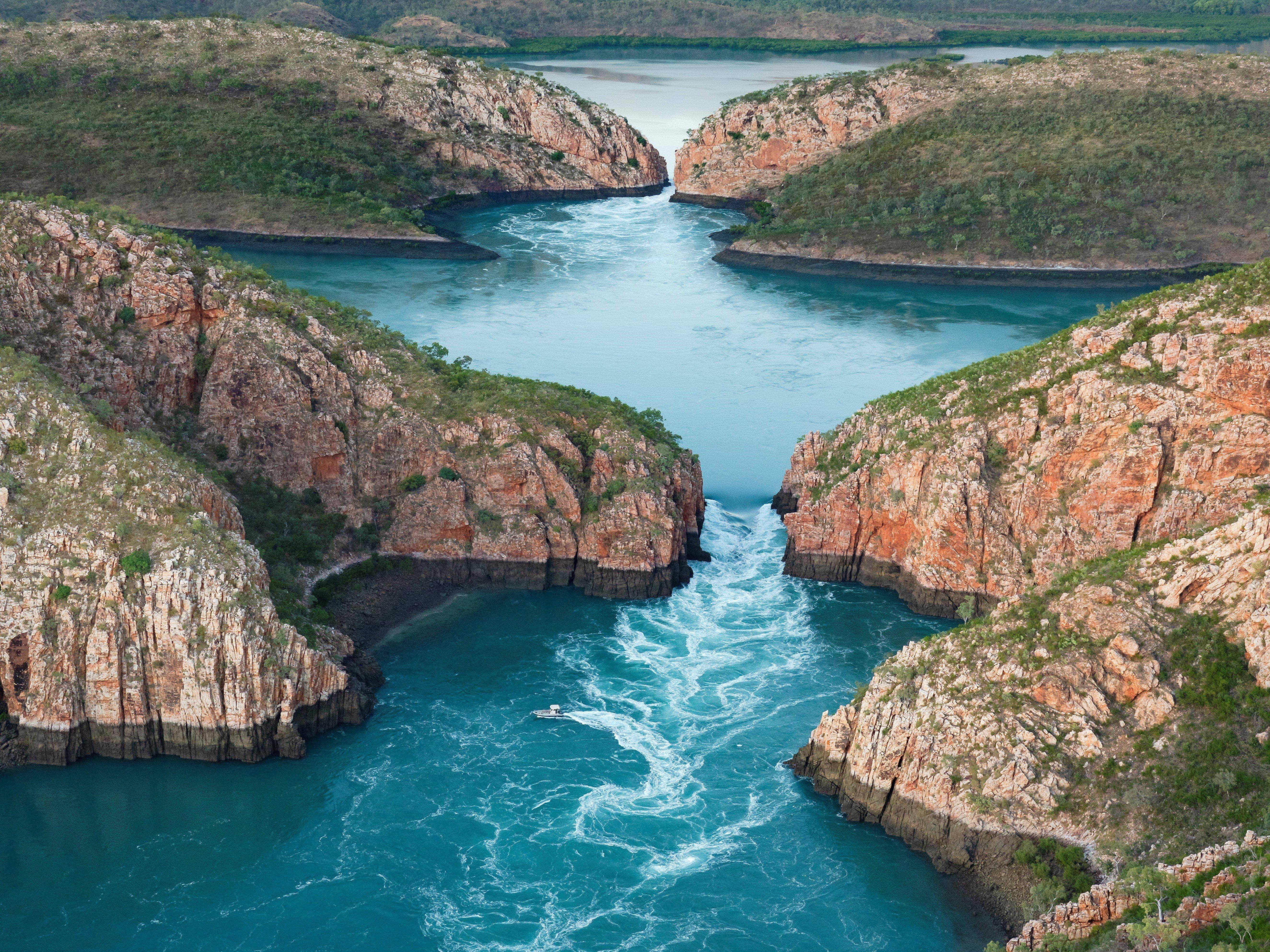 Horizontal Falls Highlights Heli Tour, 3 Hours - Departs Broome