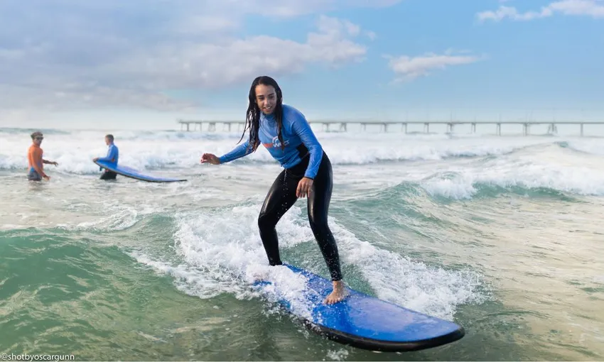Main Beach Surf Lessons Gold Coast - Book Now | Experience Oz