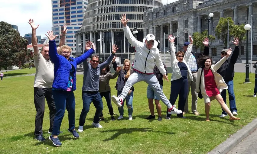 Wellington City Sightseeing Group Tour - Full Day | ExperienceOz