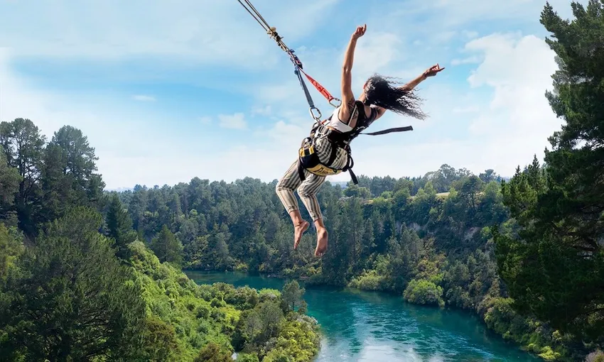 Taupo Swing Experience | Experience Oz + NZ