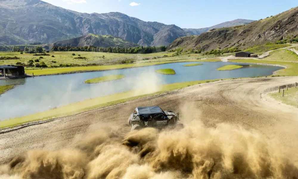 Epic Duo Ultimate Off Roader and Clay Bird Shooting- Book Now | Experience Oz-3