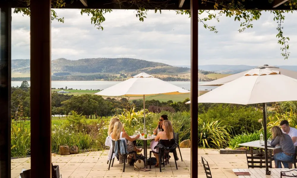 Coal River Wine Hopper Tour from Hobart - Full Day | ExperienceOz-1