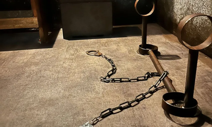 The MindTrap Escape Rooms at The Big Banana | Experience OZ