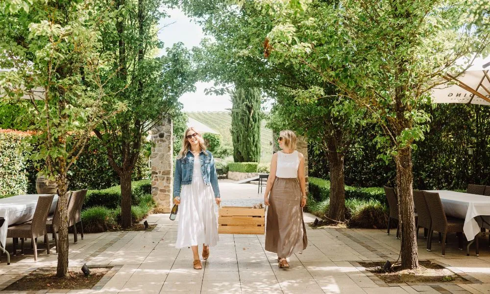 Golding Wines Luxury Picnic in the Hills - For 2 | Experience Oz-4