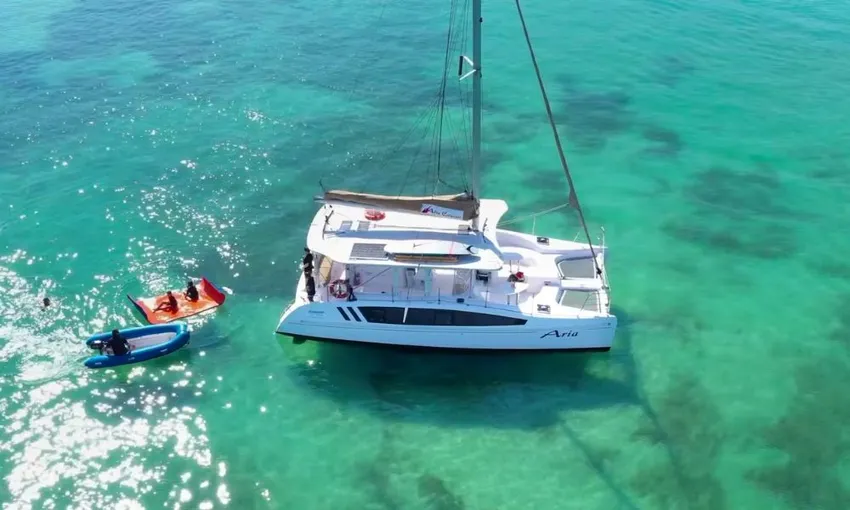 Moreton Bay Oyster Farm Tour & Lunch - Half Day | Experience Oz