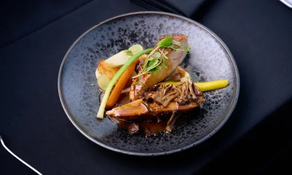 Melbourne 3 Course Dining with Skydeck - 90 Minutes