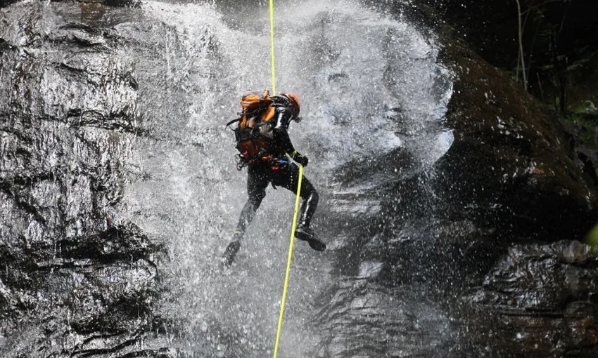 Blue Mountains Empress Canyoning Tour | Experience Oz
