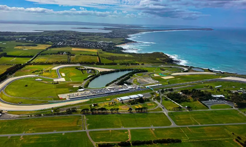 Scenic Helicopter Flight, 25 Minutes - Phillip Island 