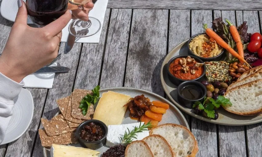 Grazing Platter Lunch & Thermal Spa in Mornington Peninsula - For 2 | Experience Oz