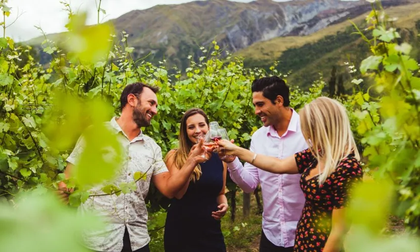 Helicopter Landing and Wine Sampler Tour from Queenstown - Full Day | Experience OZ