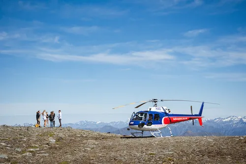 Helicopter Landing and Wine Sampler Tour from Queenstown - Full Day | Experience OZ