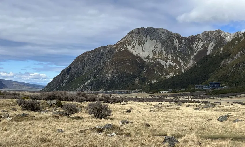 Mount Cook Full Day Tour from Queenstown with Tasman Lake Helicopter Flight | ExperienceOz