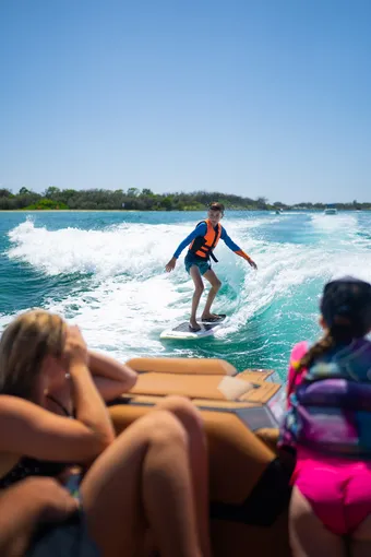 Gold Coast Wake Adventure with Lunch - Full Day | Experience Oz
