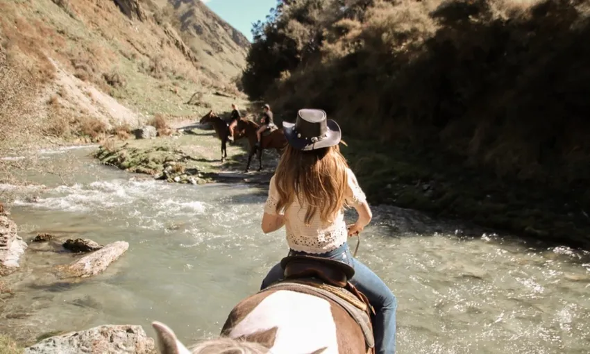 Gills Canyon Horse Trek near Queenstown - 2 Hours | ExperienceOz