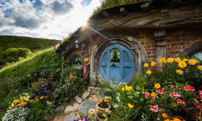 Hobbiton Movie Set Day Tour from Auckland | Experience Oz + NZ