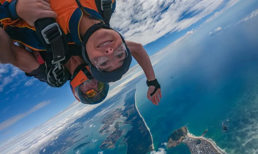 Mount Maunganui Peninsula 15,000ft Skydive | Experience Oz + NZ