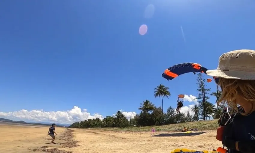 Airlie Beach 15, 000 ft Tandem Skydive - Book Now | Experience Oz + NZ