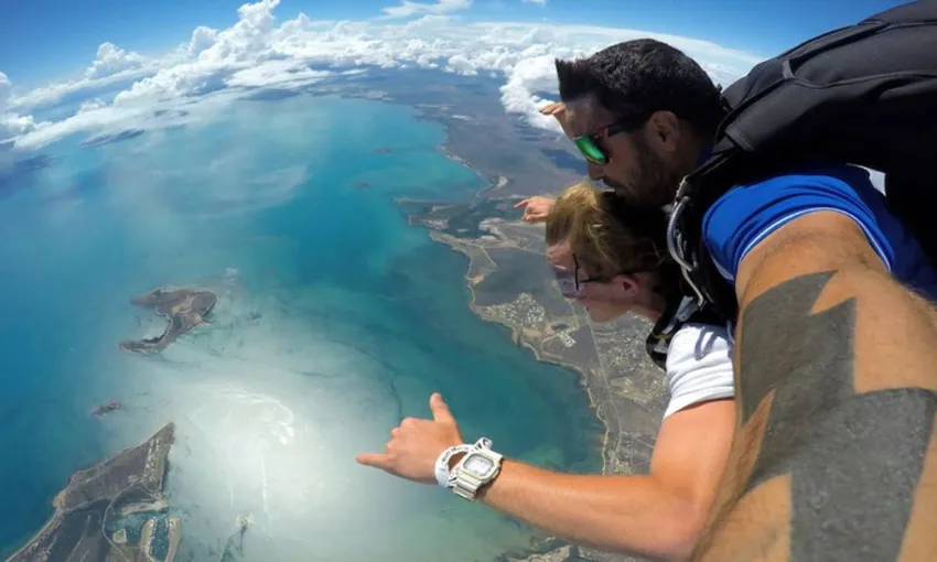 Airlie Beach 15, 000 ft Tandem Skydive - Book Now | Experience Oz + NZ