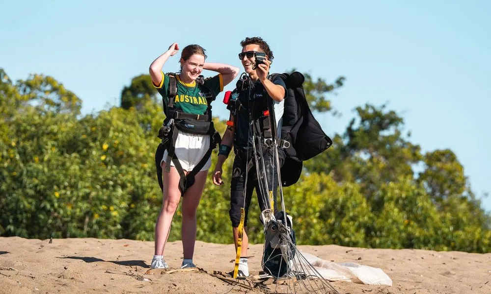 Airlie Beach 15, 000 ft Tandem Skydive - Book Now | Experience Oz + NZ-9