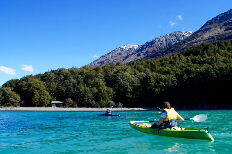 Lake Wakatipu Guided Kayak Tour - Book Now | Experience Oz + NZ