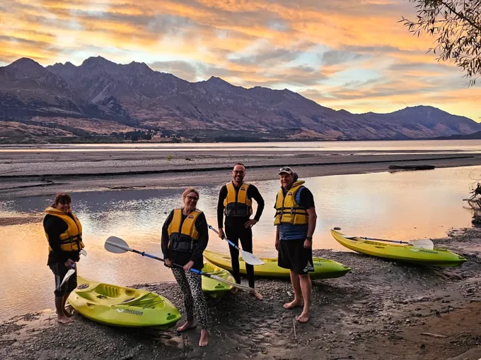 Lake Wakatipu Guided Kayak Tour - Book Now | Experience Oz + NZ