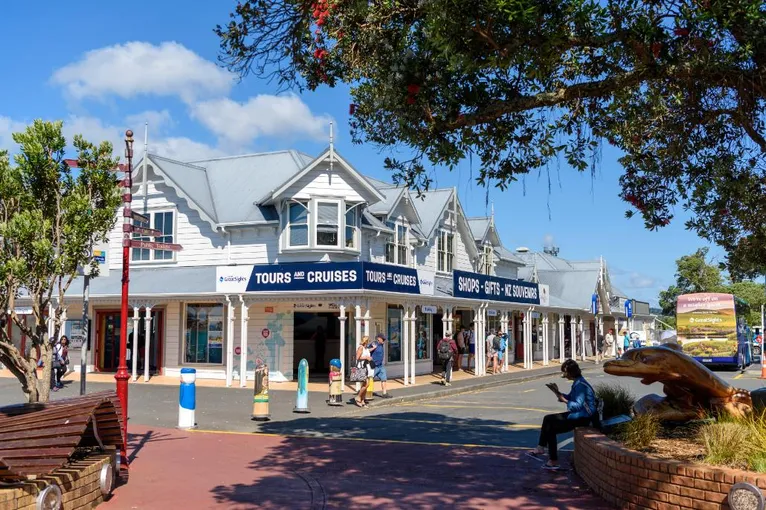 Bay of Islands Group Tour from Auckland | Experience Oz + NZ