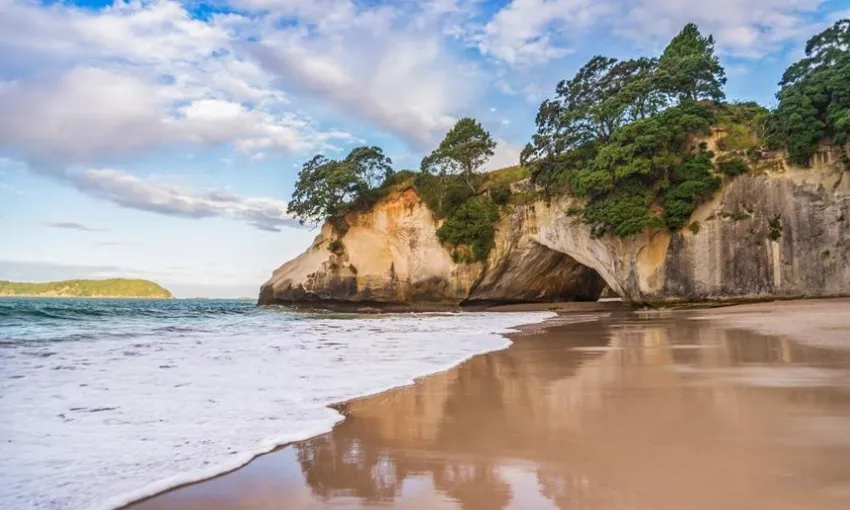 Coromandel Coastal Experience from Auckland | Experience Oz + NZ