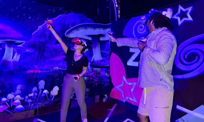 Virtual Reality Arcade or Escape Rooms Experience