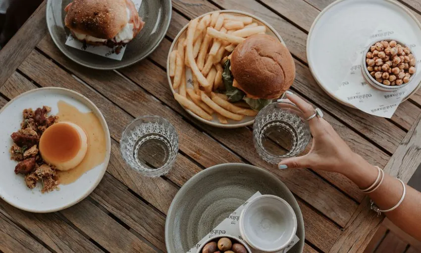 Home of the Arts Entry, Dining & Ferry Transfer | Experience Oz