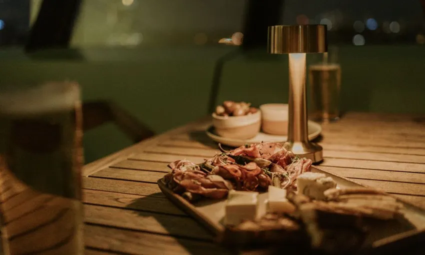 Home of the Arts Entry, Dining & Ferry Transfer | Experience Oz