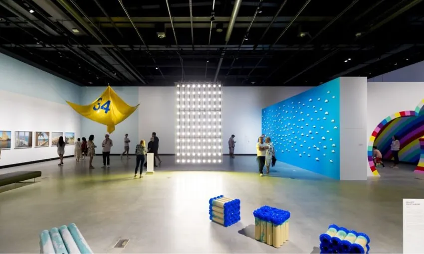 Home of the Arts Entry, Dining & Ferry Transfer | Experience Oz