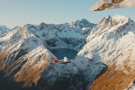 Milford Sound Business Class Cruise and Gourmet Menu with Transfers | Experience Oz