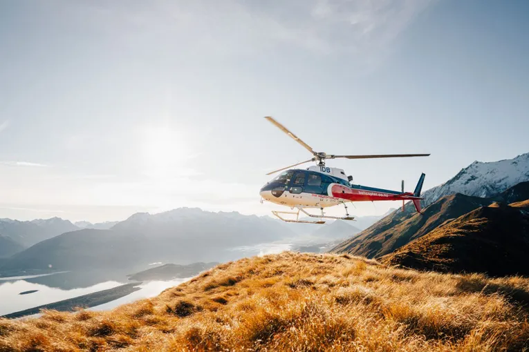 Milford Sound Business Class Cruise and Gourmet Menu with Transfers | Experience Oz