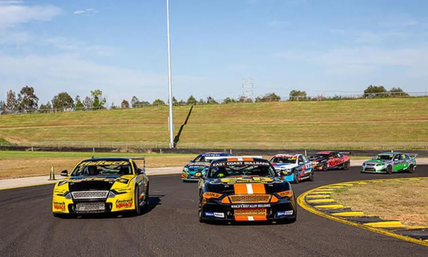 V8 Drive Experience, 20 Laps - Sydney Motorsport Park