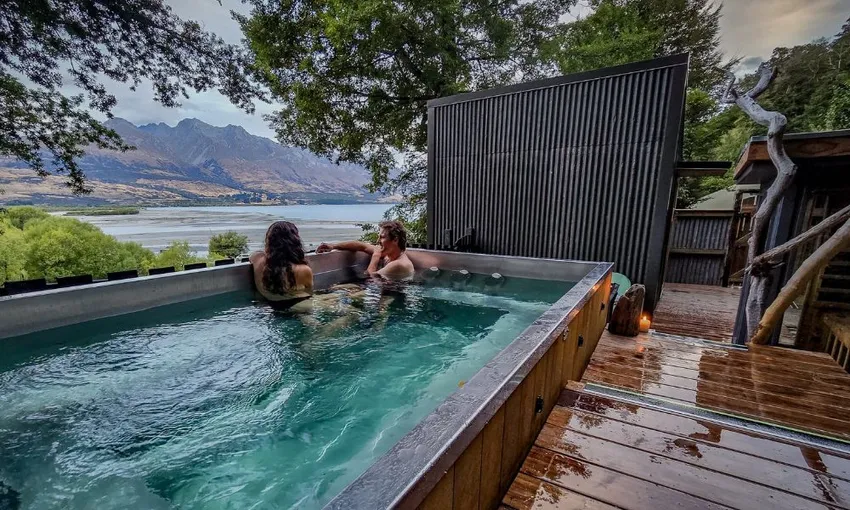 Glenorchy Sauna & Outdoor Spa Pool - 1 Hour | Experience Oz + NZ